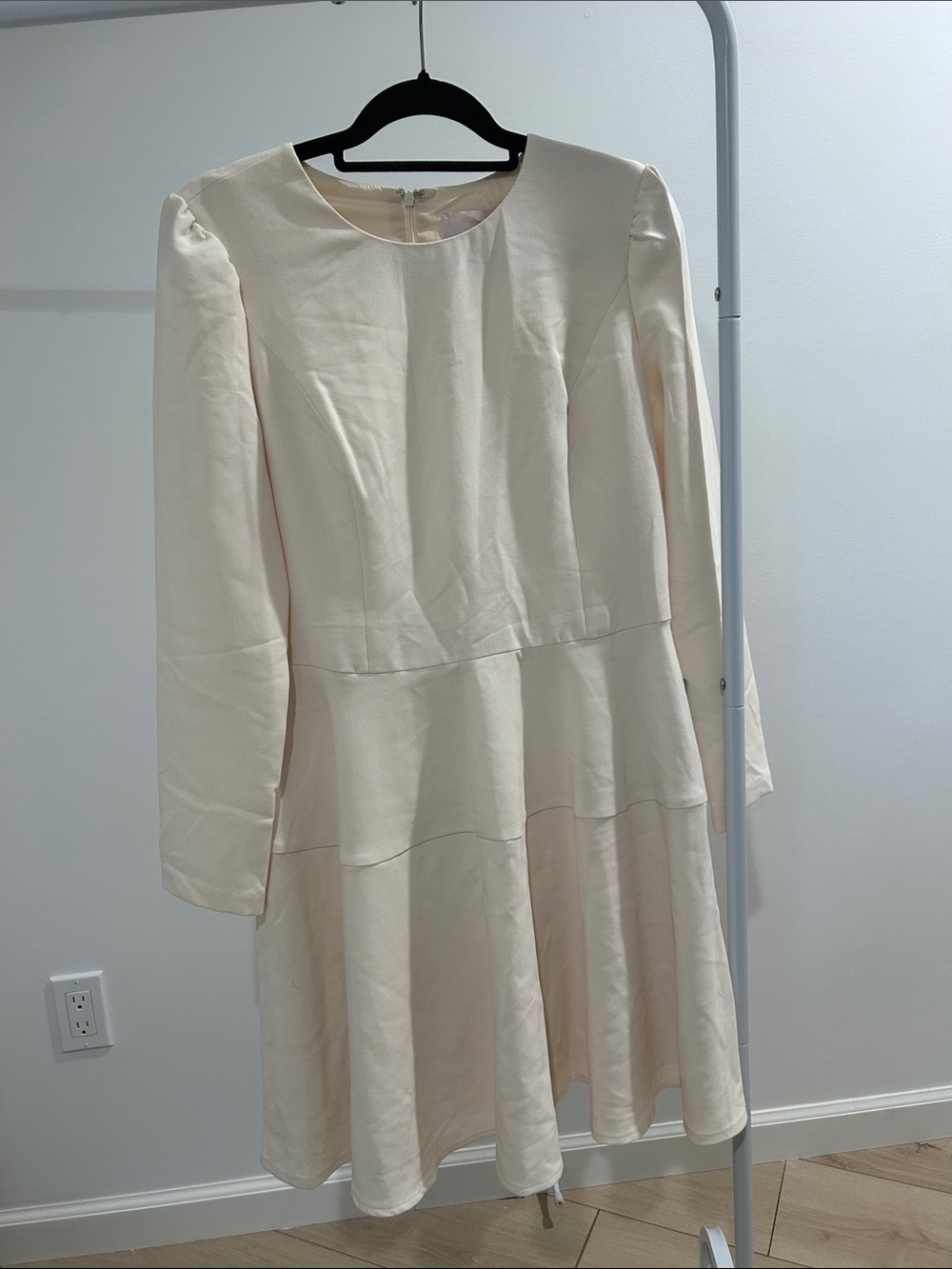 Gal Meets Glam Ivory Long-Sleeve A-Line Dress